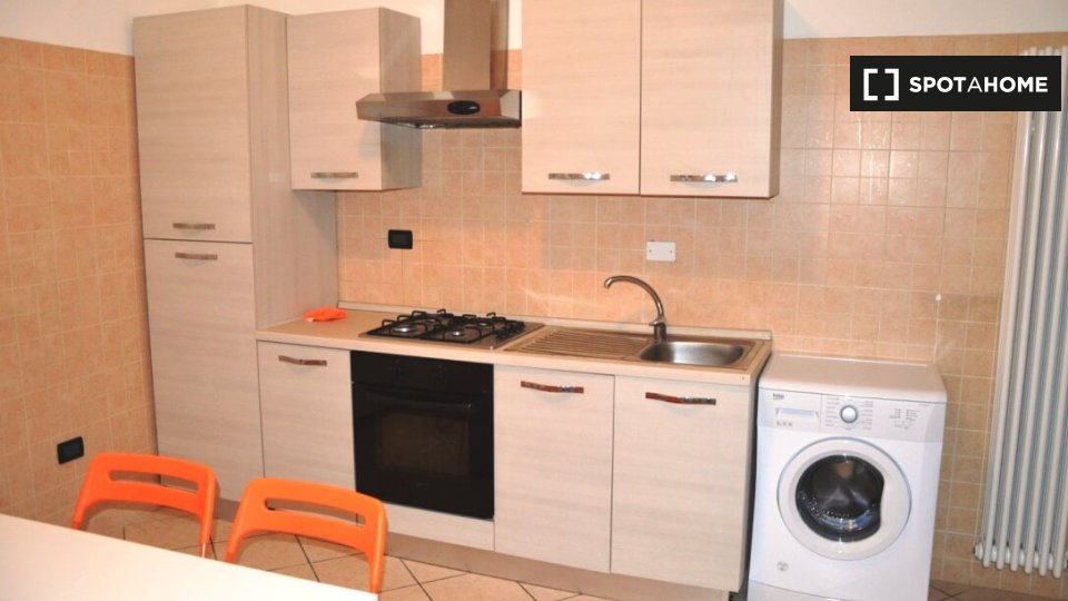 Immagine 4 di Camera condivisa in affitto  in Via delle Orfane a Trento