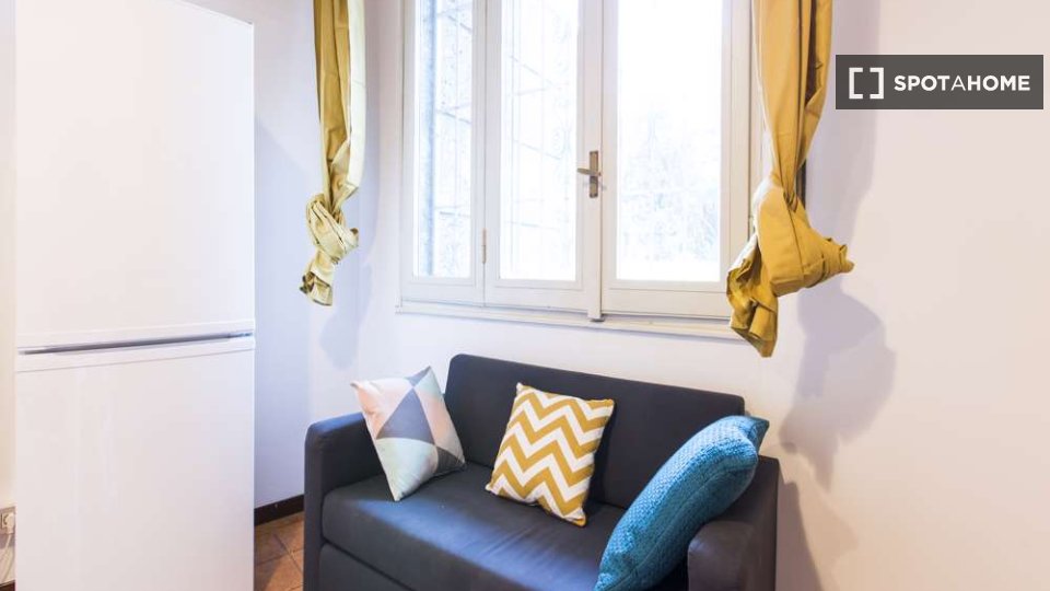 Immagine 1 di Camera condivisa in affitto  in Via Bartolomeo d'Alviano a Milano