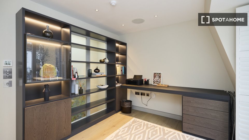 Immagine 5 di Appartamento in affitto  in William Mews a 