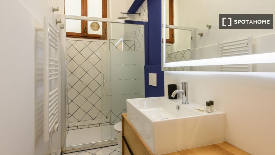 Immagine 16 di Appartamento in affitto  in Via di S. Niccolò a Firenze