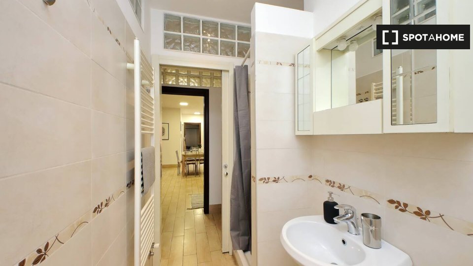 Immagine 3 di Appartamento in affitto  in Via Filippo Bernardini a Roma