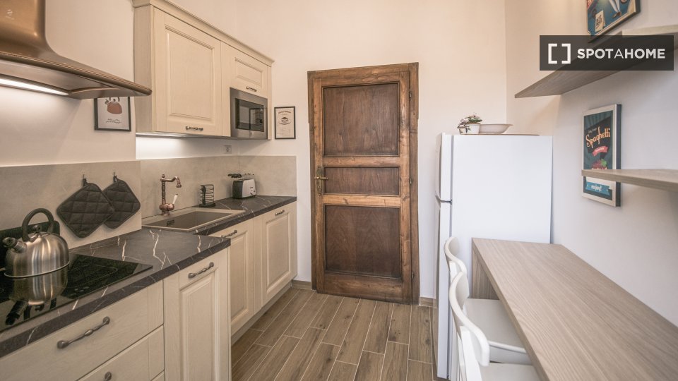 Immagine 8 di Appartamento in affitto  in Via Donatello a Roma