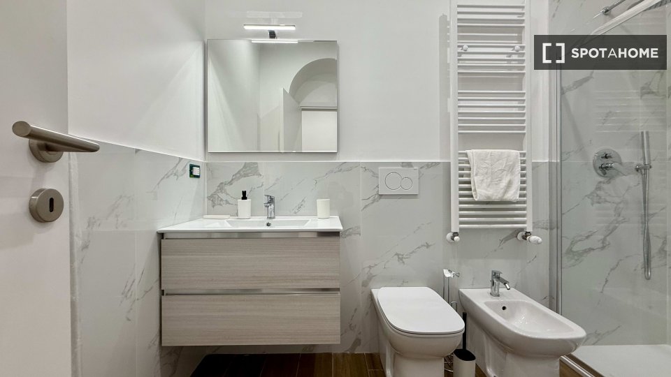 Immagine 7 di Camera condivisa in affitto  in Via Cesana a Torino