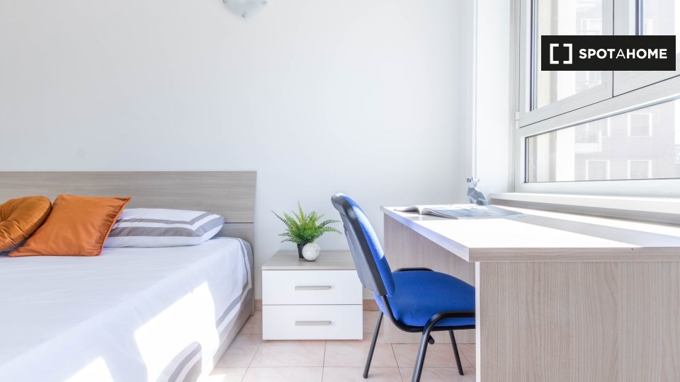 Immagine 3 di Camera condivisa in affitto  in Via Guido Guarini Matteucci a Milano