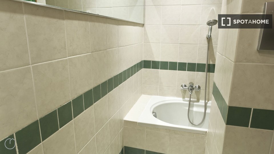 Immagine 18 di Appartamento in affitto  in Via Fiori Chiari a Milano