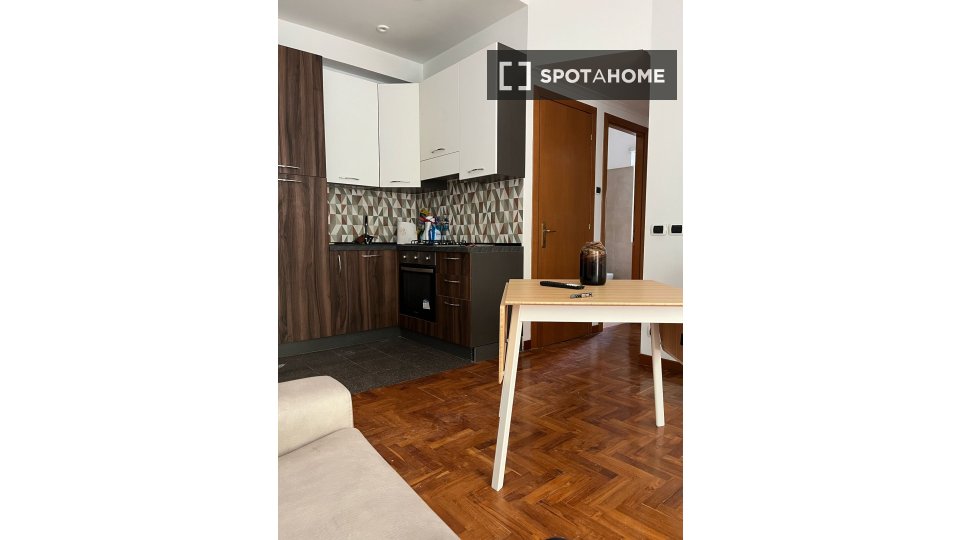 Immagine 5 di Appartamento in affitto  in V. Aurelia a Roma