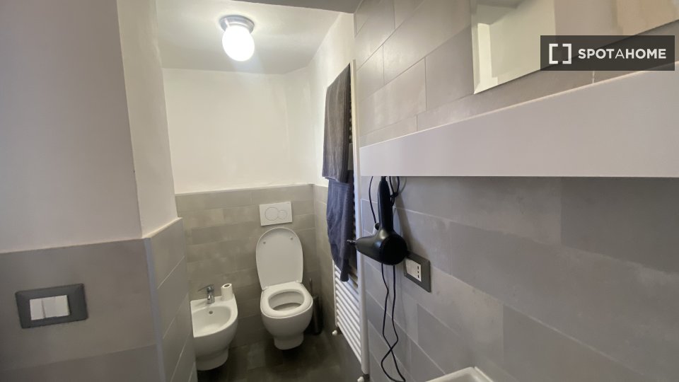 Immagine 8 di Appartamento in affitto  in Via S. Zanobi a Firenze