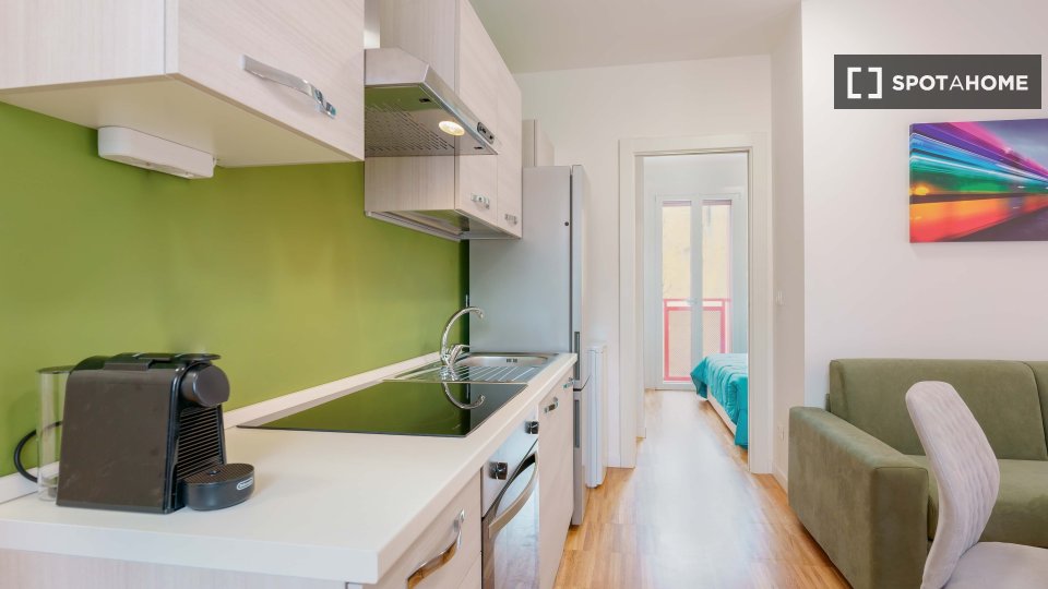 Immagine 11 di Ufficio in affitto  in Via Mascarella a Bologna