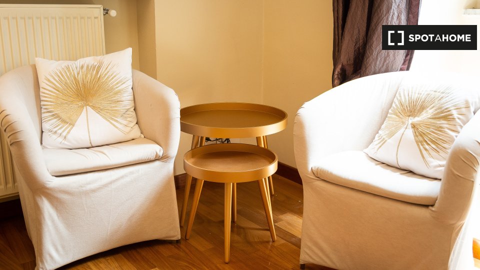 Immagine 8 di Appartamento in affitto  in Via Frattina a Roma