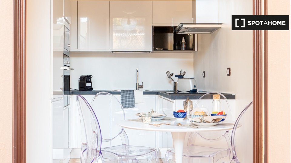 Immagine 14 di Appartamento in affitto  in Via Santa Cecilia a Milano