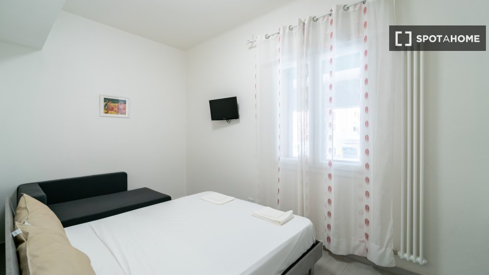 Immagine 11 di Appartamento in affitto  in Via Aurelio Saffi a Bologna