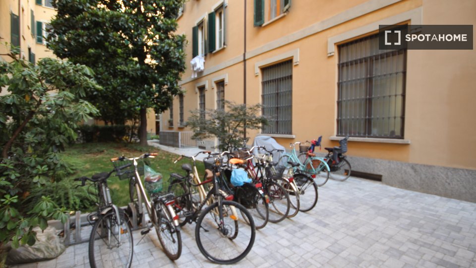 Immagine 6 di Appartamento in affitto  in Via Lodovico Castelvetro a Milano