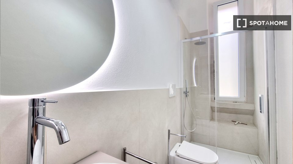 Immagine 12 di Appartamento in affitto  in Via Soperga a Milano