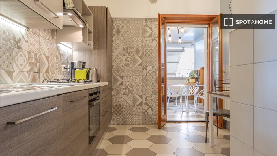 Immagine 16 di Appartamento in affitto  in Via Pietro de Francisci a Roma