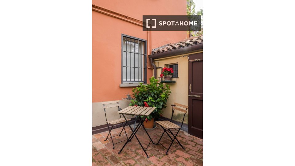 Immagine 17 di Appartamento in affitto  in Via Santa Caterina a Bologna