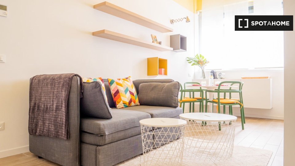 Immagine 6 di Appartamento in affitto  in Via Pietro Valdo a Milano