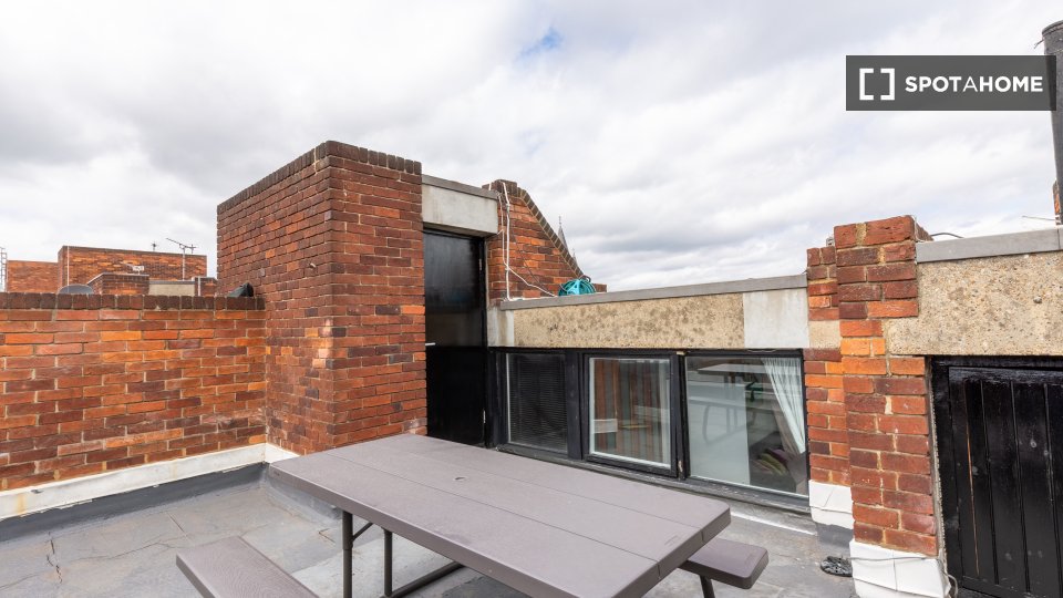 Immagine 6 di Appartamento in affitto  in flat a 