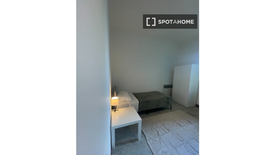 Immagine 3 di Camera condivisa in affitto  in Viale Quirico Filopanti a Bologna