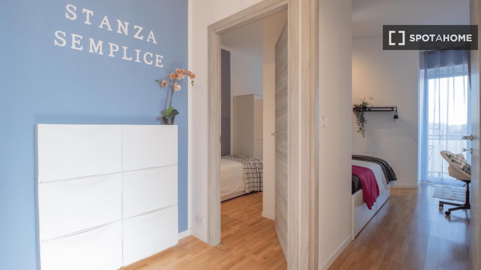 Immagine 9 di Camera condivisa in affitto  in Via Piobesi n. a Torino