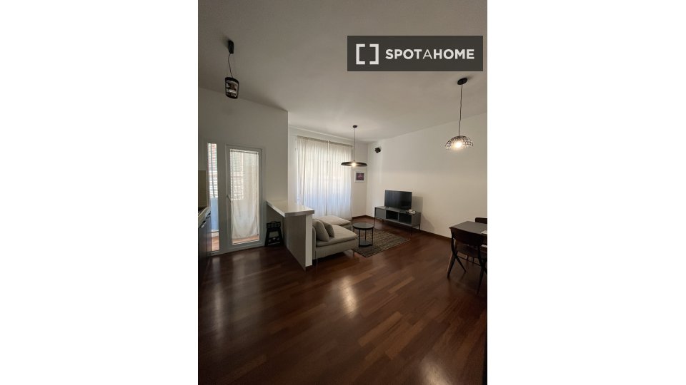 Immagine 5 di Appartamento in affitto  in Via Muzio Attendolo a Roma