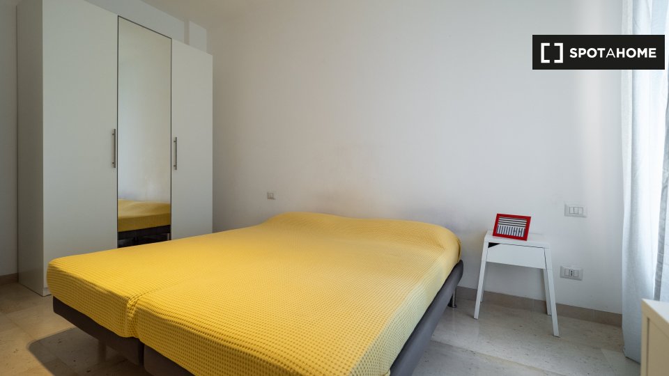 Immagine 10 di Camera condivisa in affitto  in Via Fratelli Rosselli a Milano