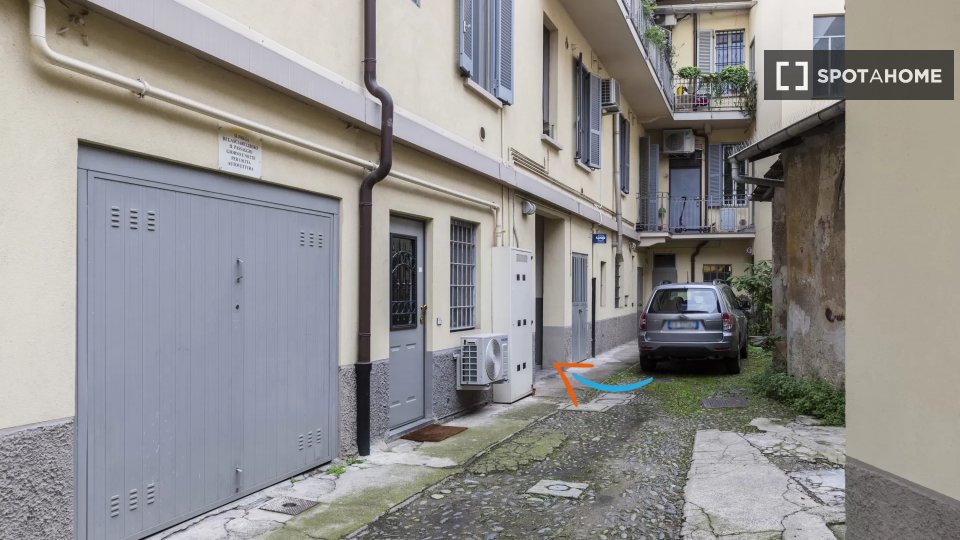 Immagine 8 di Ufficio in affitto  in Viale Coni Zugna a Milano