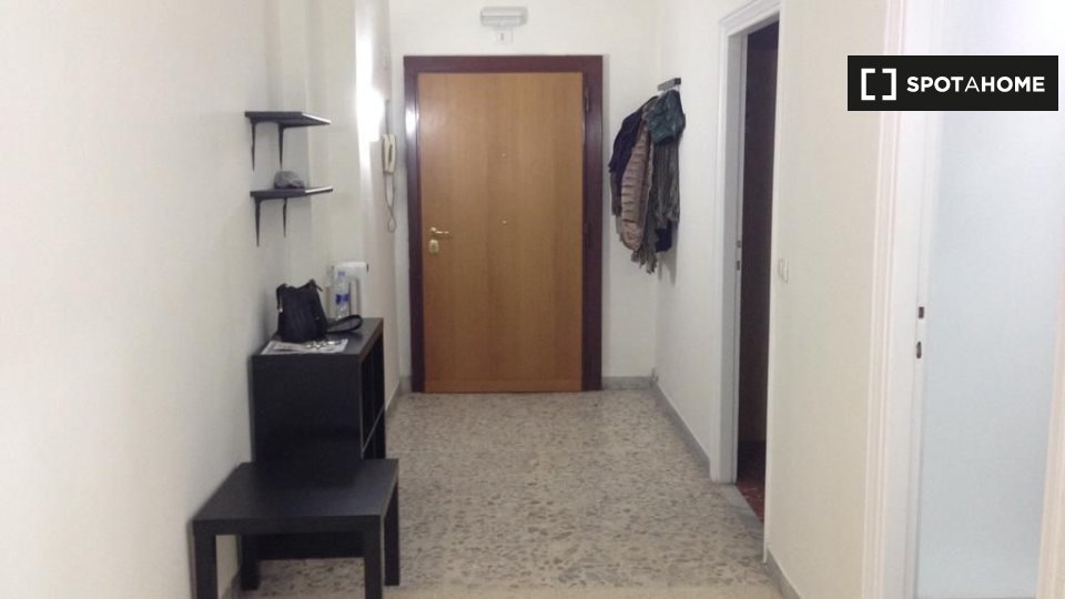 Immagine 4 di Appartamento in affitto  in Viale Marco Fulvio Nobiliore a Roma