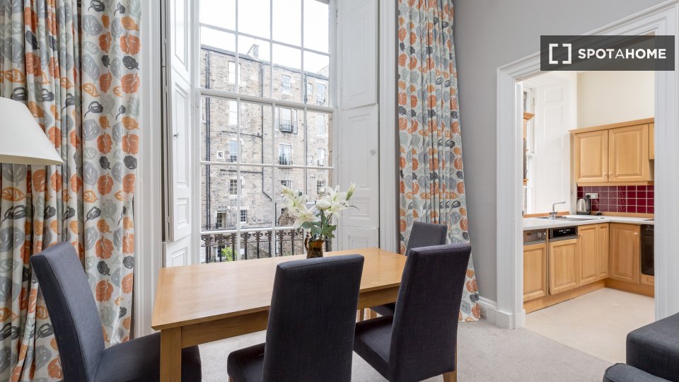 Immagine 4 di Appartamento in affitto  in Northumberland St a Inverleith, New Town and Fountainbridge