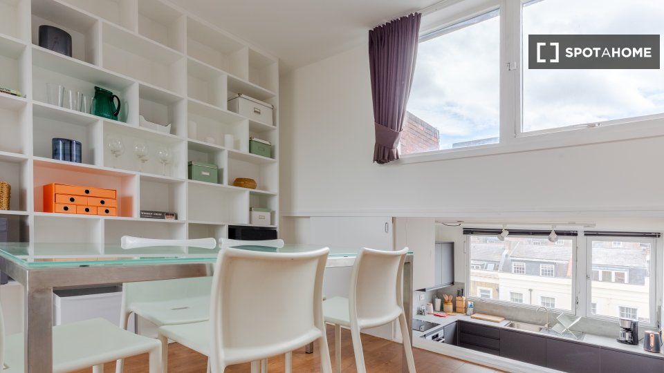 Immagine 14 di Appartamento in affitto  in flat a 