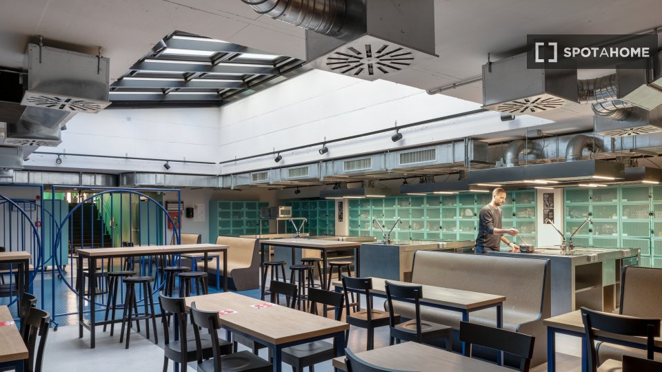 Immagine 7 di Camera condivisa in affitto  in Via Aristotile Fioravanti a Bologna