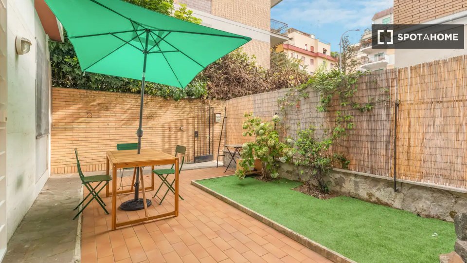 Immagine 7 di Ufficio in affitto  in Via Giovanni De Calvi, 00151 Roma RM, Italy a Roma