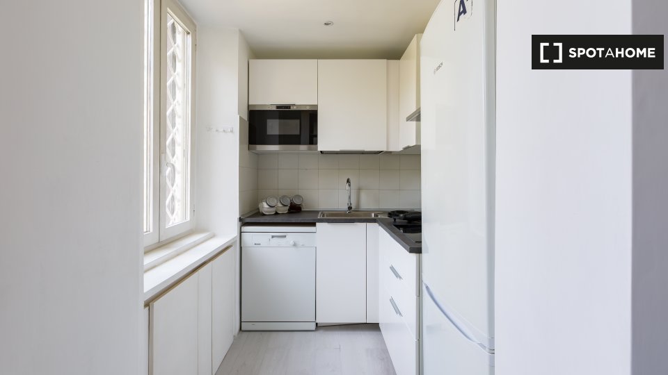 Immagine 11 di Appartamento in affitto  in Passeggiata di Ripetta a Roma