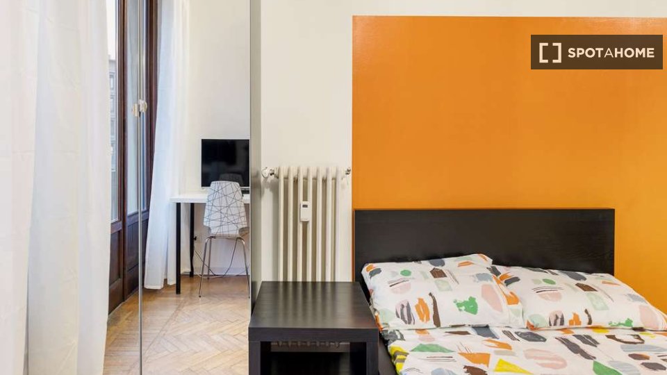 Immagine 19 di Camera condivisa in affitto  in Corso di Porta Vittoria a Milano