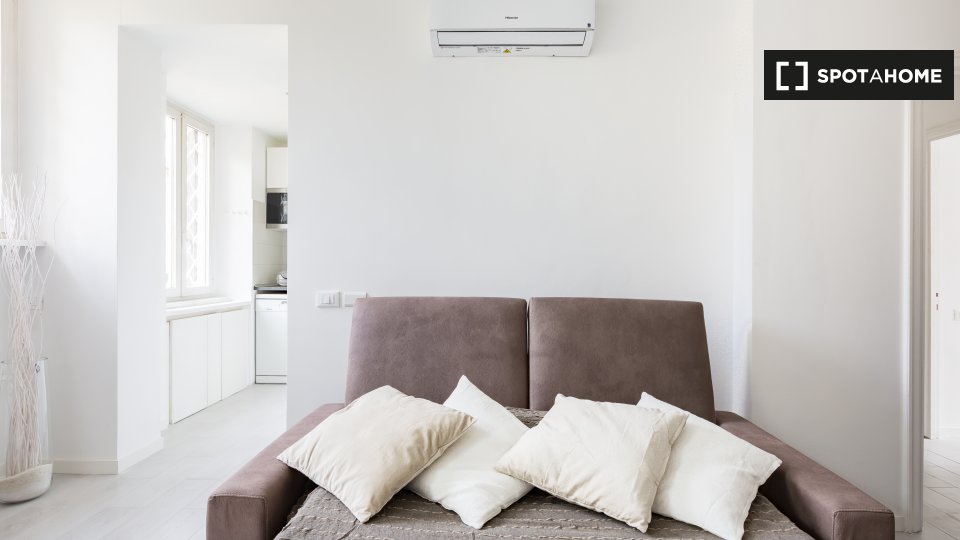 Immagine 6 di Appartamento in affitto  in Passeggiata di Ripetta a Roma