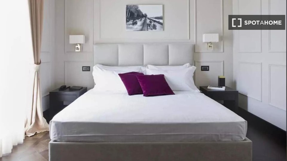 Immagine 16 di Camera condivisa in affitto  in Via dei Brunelleschi a Firenze