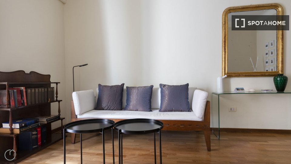 Immagine 18 di Appartamento in affitto  in Via Giovanni Battista Morgagni a Milano