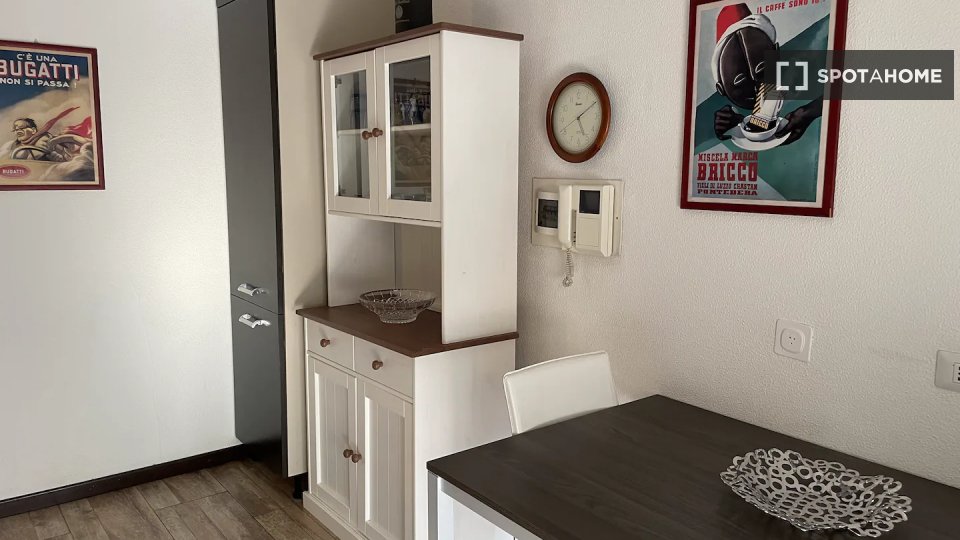 Immagine 10 di Appartamento in affitto  in Via Giotto a Basiglio