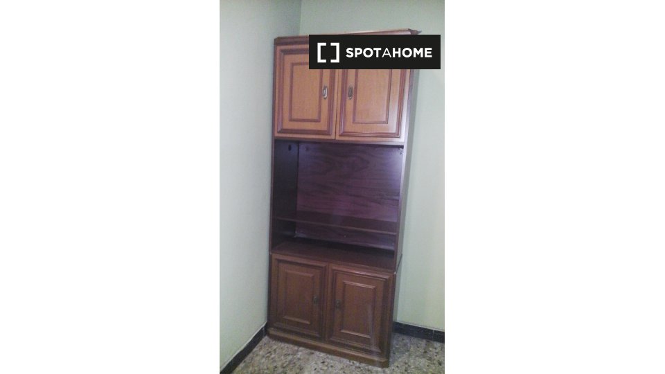 Immagine 7 di Camera condivisa in affitto  in Via Castelbarco a Trento