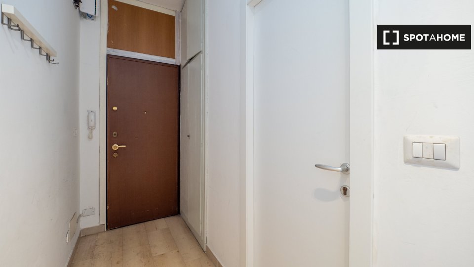 Immagine 13 di Camera condivisa in affitto  in Via Fratelli Rosselli a Milano