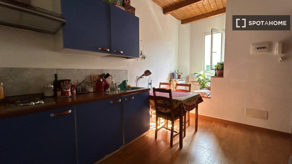 Immagine 1 di Appartamento in affitto  in Vico di S. Cristoforo a Genova