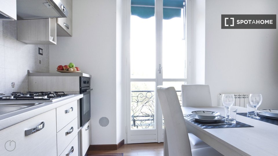 Immagine 2 di Appartamento in affitto  in Piazza Firenze a Milano