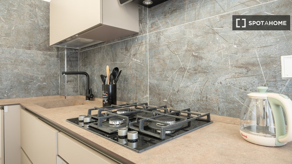 Immagine 13 di Appartamento in affitto  in Via Satrico a Roma