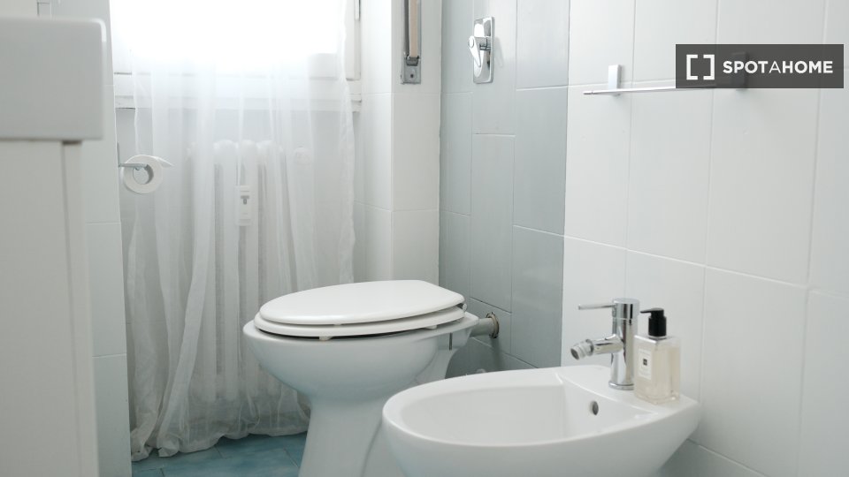 Immagine 13 di Appartamento in affitto  in Via Savona a Milano