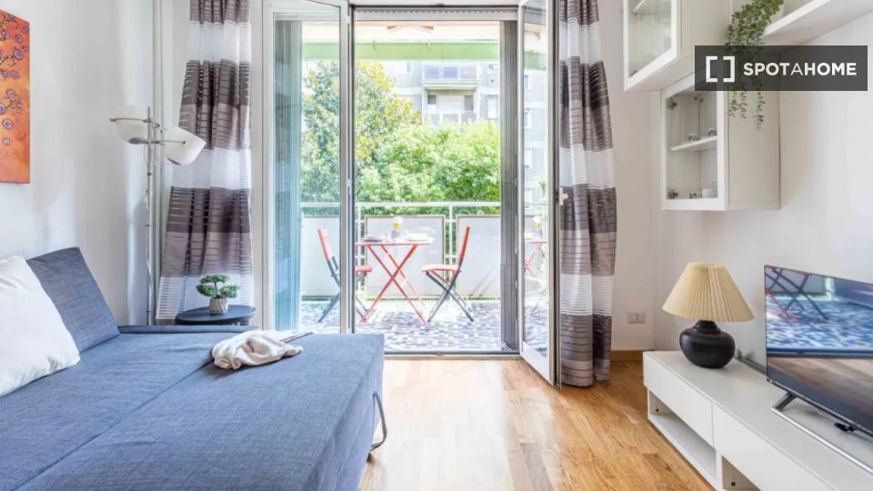 Immagine 10 di Appartamento in affitto  in Via Alcuino a Milano