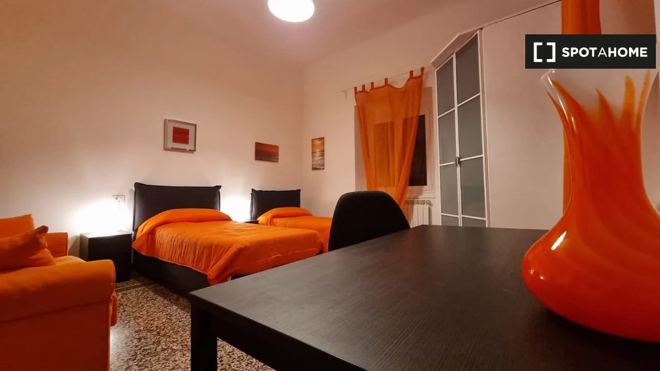 Immagine 11 di Appartamento in affitto  in Via Venezia a Genova