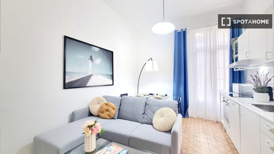 Immagine 1 di Appartamento in affitto  in Via Soperga a Milano