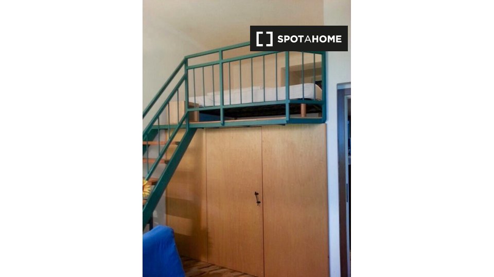 Immagine 1 di Camera condivisa in affitto  in Via Armando Diaz a Baranzate