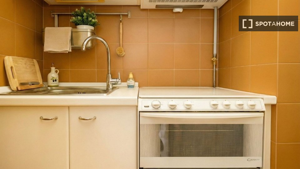 Immagine 8 di Appartamento in affitto  in Corso S. Gottardo a Milano