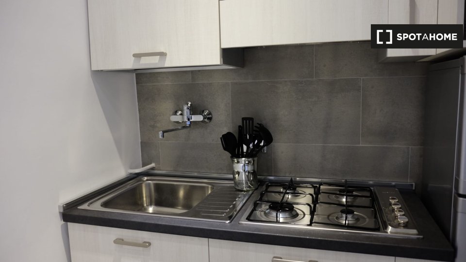 Immagine 2 di Appartamento in affitto  in Corso Regio Parco a Torino