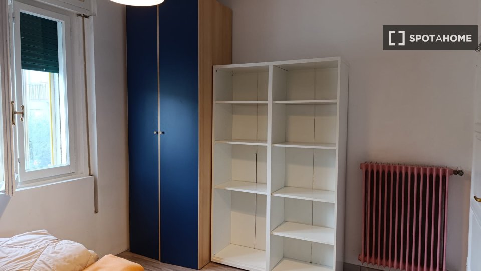 Immagine 2 di Camera condivisa in affitto  in Via Fratelli Boscardin a Padova